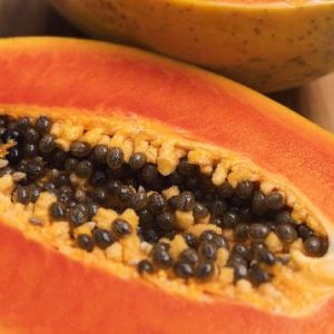 Fruto de papaya abierto